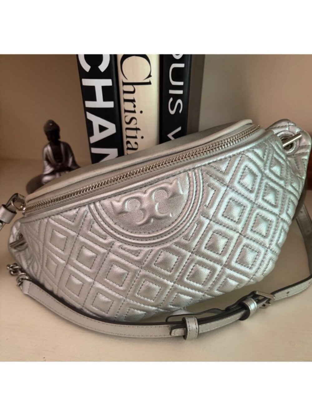 Tory Burch Fleming Soft Quilted Leather Belt Bag Metallic Silver - Picture 2 of 12